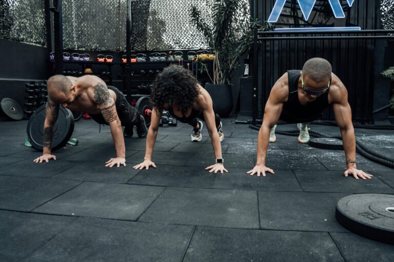 ersona entrenando con constancia para ver resultados del ejercicio